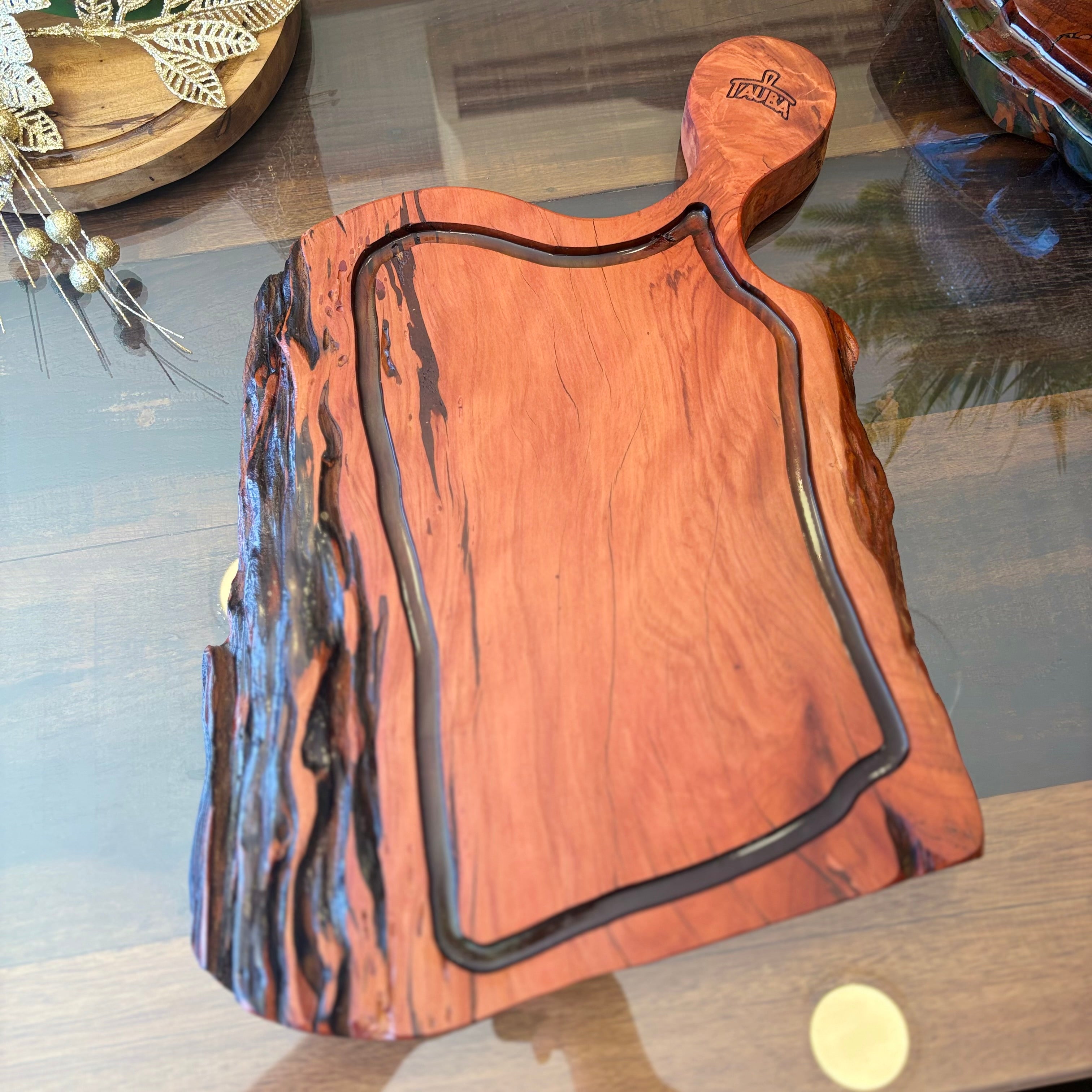 Tábua Tauba® Reserva Rústica com Canaleta com Resina